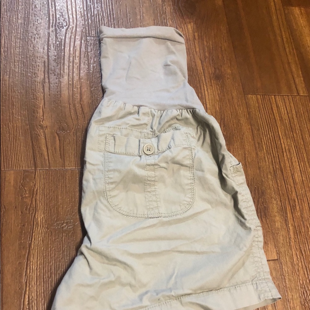 Maternity shorts - Picture 2 of 4